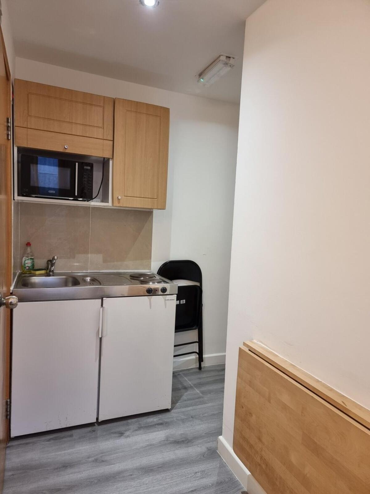 F302-3Rd Floor Studio For 2 Near Hyde Park ลอนดอน ภายนอก รูปภาพ